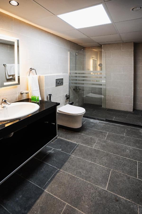 Diamond Hotel Amman Bagian luar foto