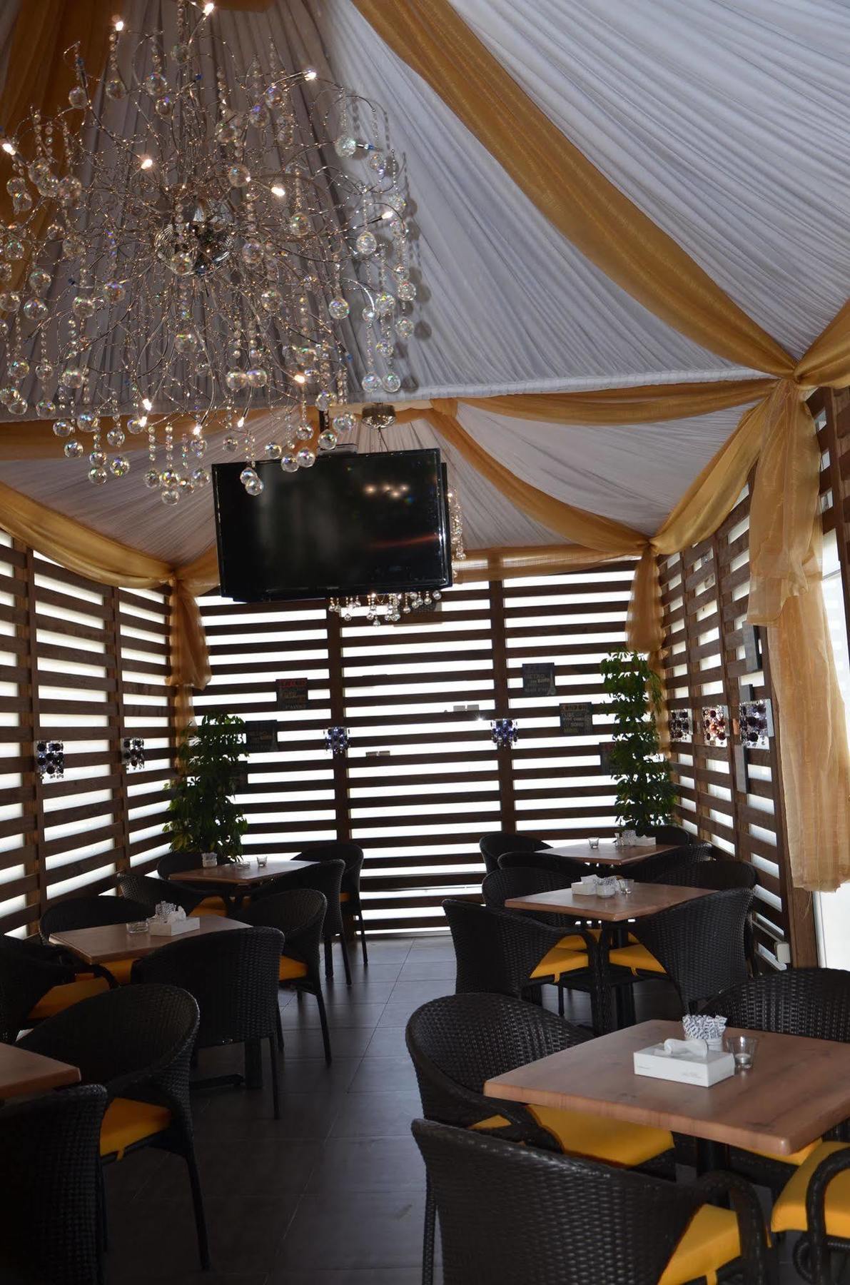 Diamond Hotel Amman Bagian luar foto
