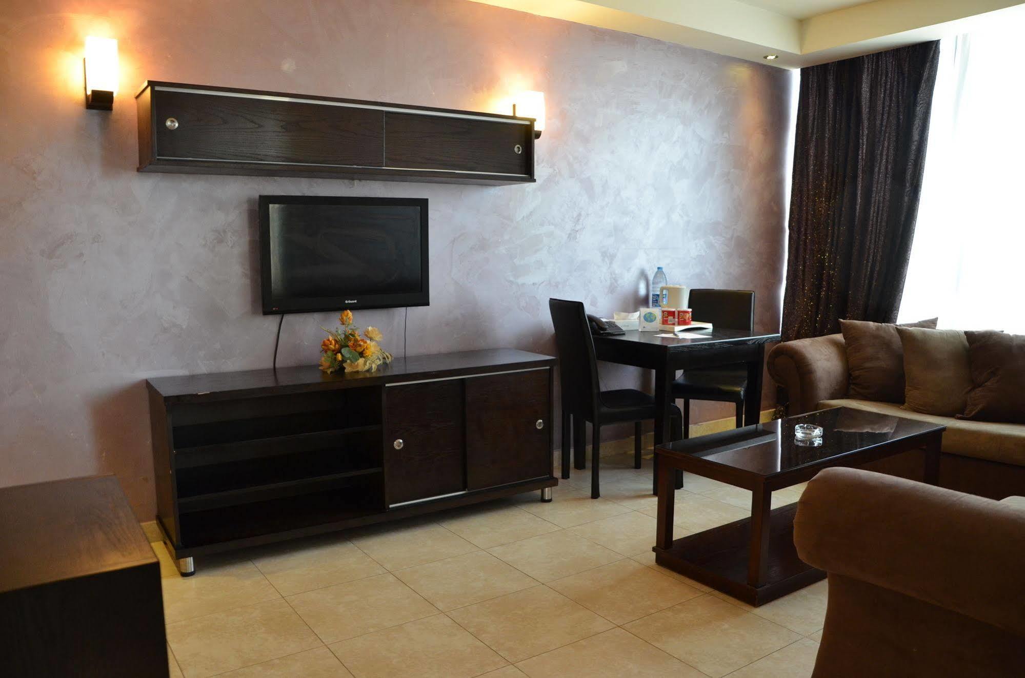 Diamond Hotel Amman Bagian luar foto