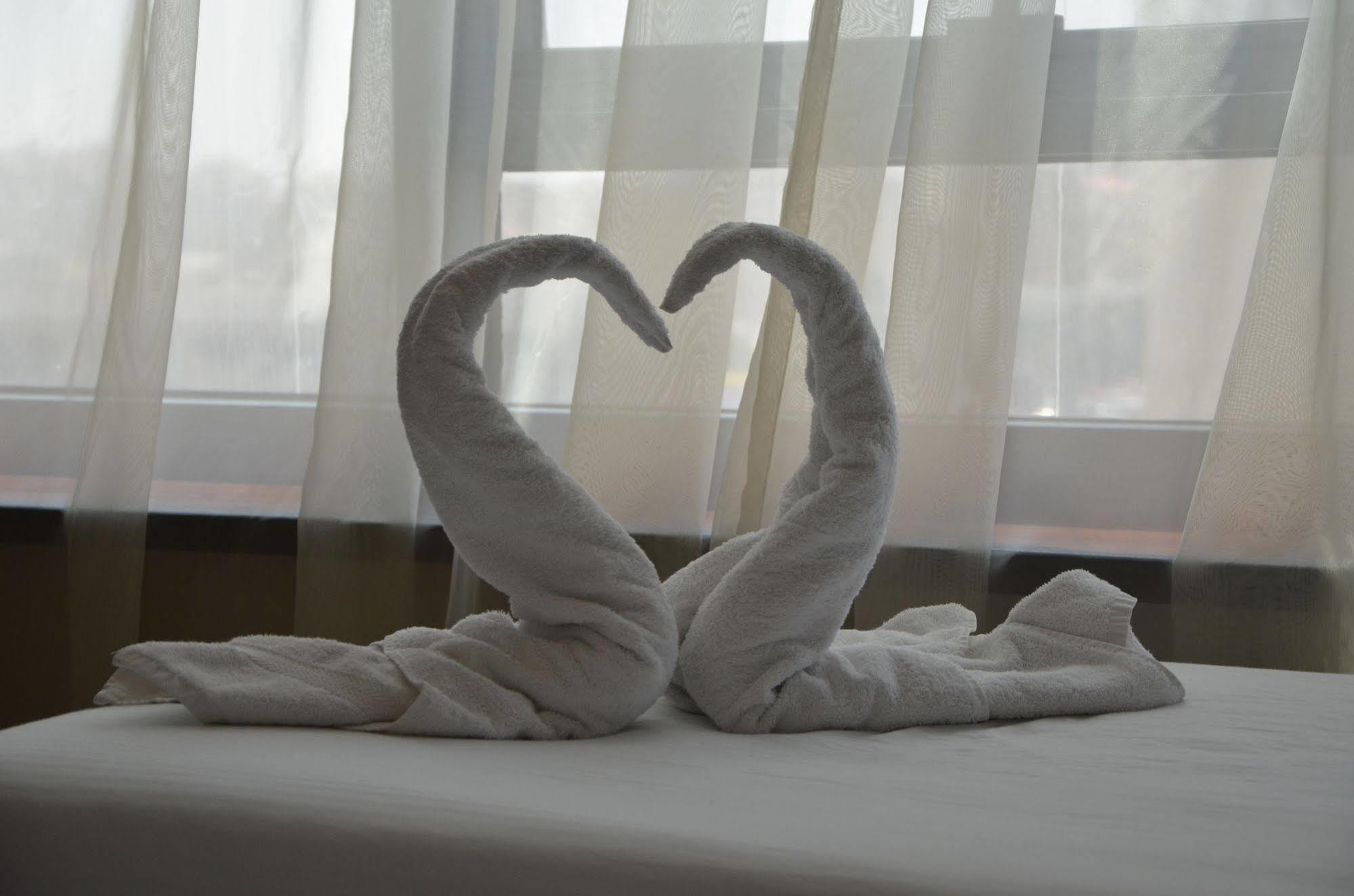 Diamond Hotel Amman Bagian luar foto